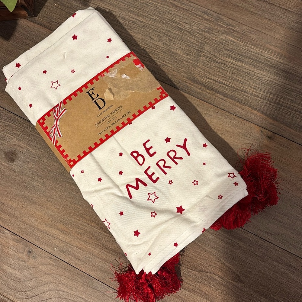 4 Christmas Cotton napkins